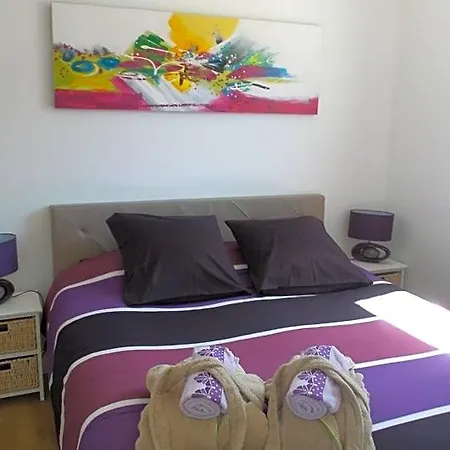 D'hotes Et De La Presqu'ile Bed & Breakfast 3*